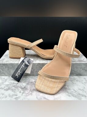 SPLENDID Meli  Raffia Block Heel Slip-On Sandals. Size 7M